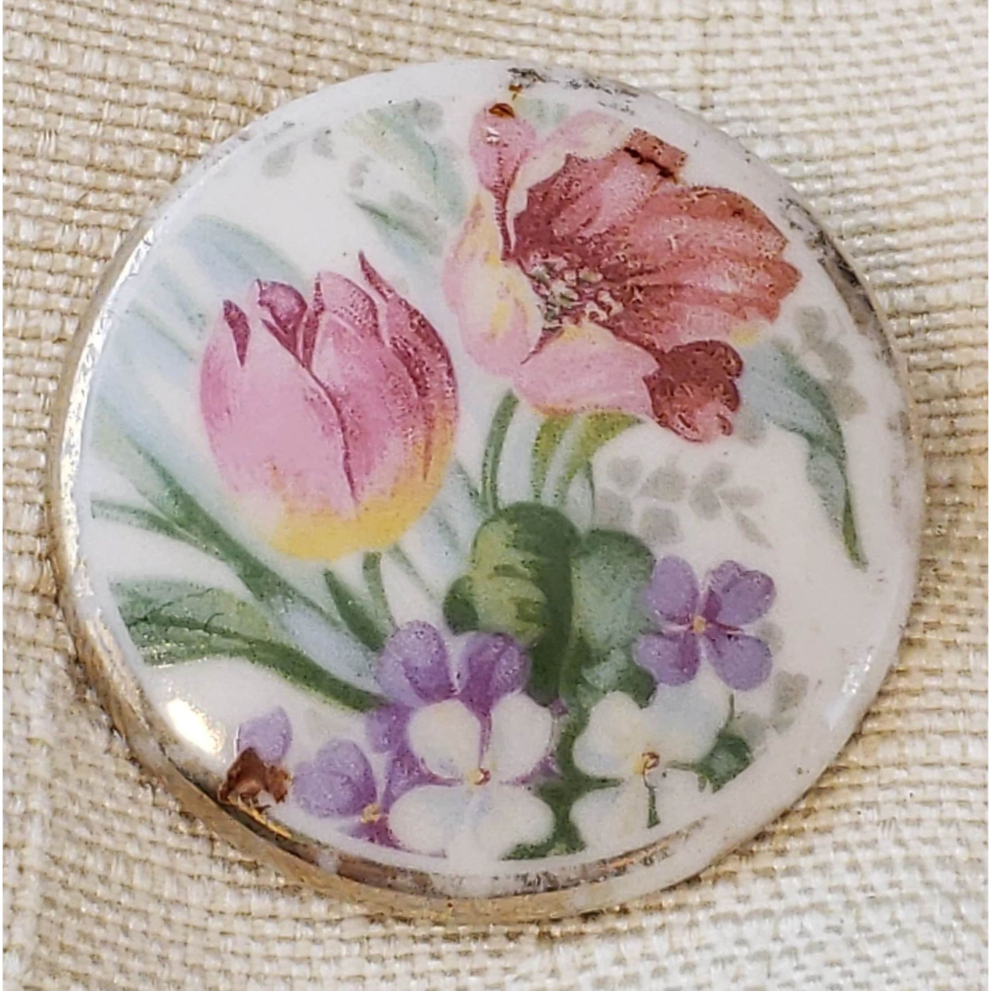 Vintage Unsigned Round Porcelain Bouquet Of Pink White And Purple Flowers 17$